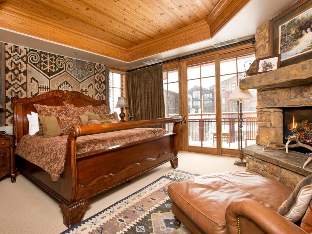 Buffalo Crystal Springs Master Bedroom.
