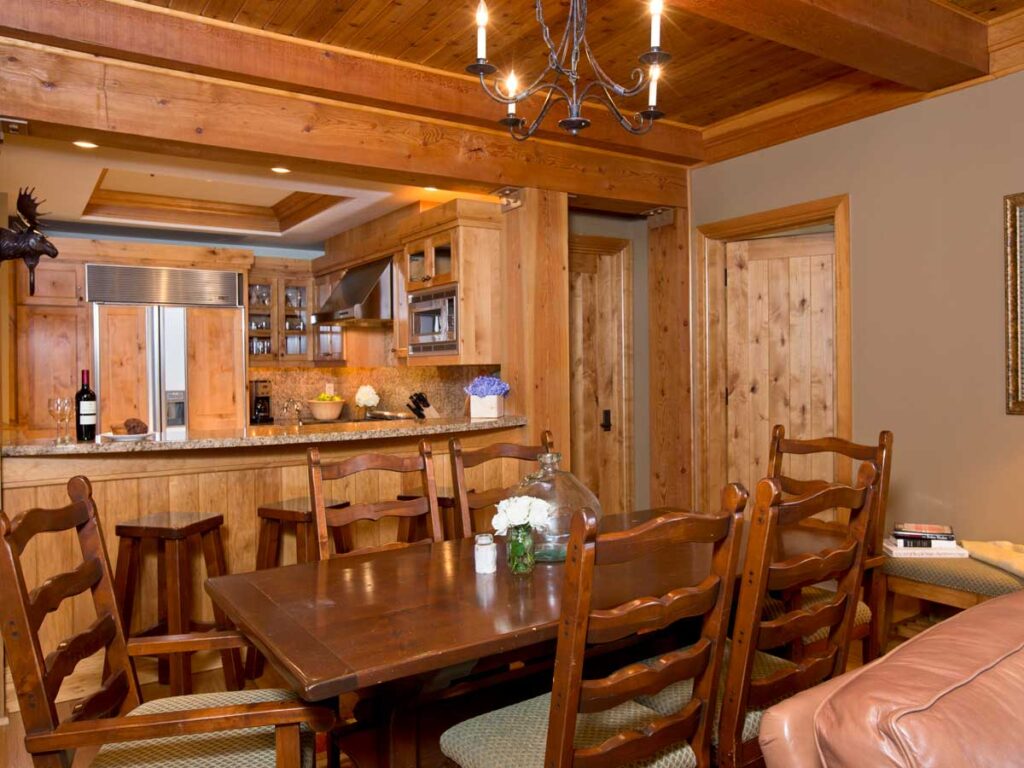 Crystal Springs Paintbrush Dining.